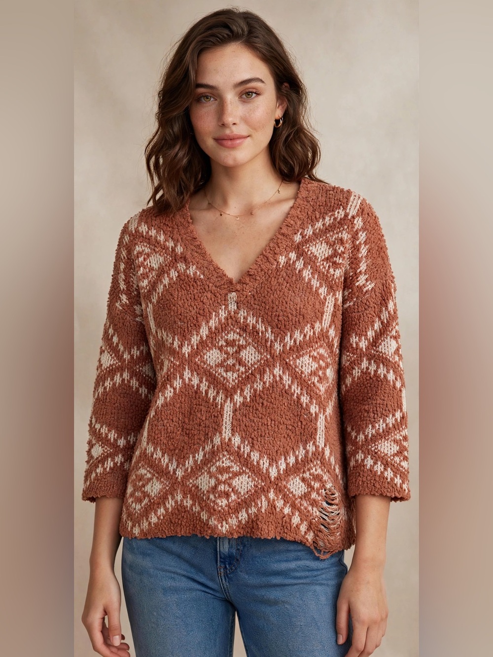 HYFVE Rose-Tan Patterned V-Neck Sweater